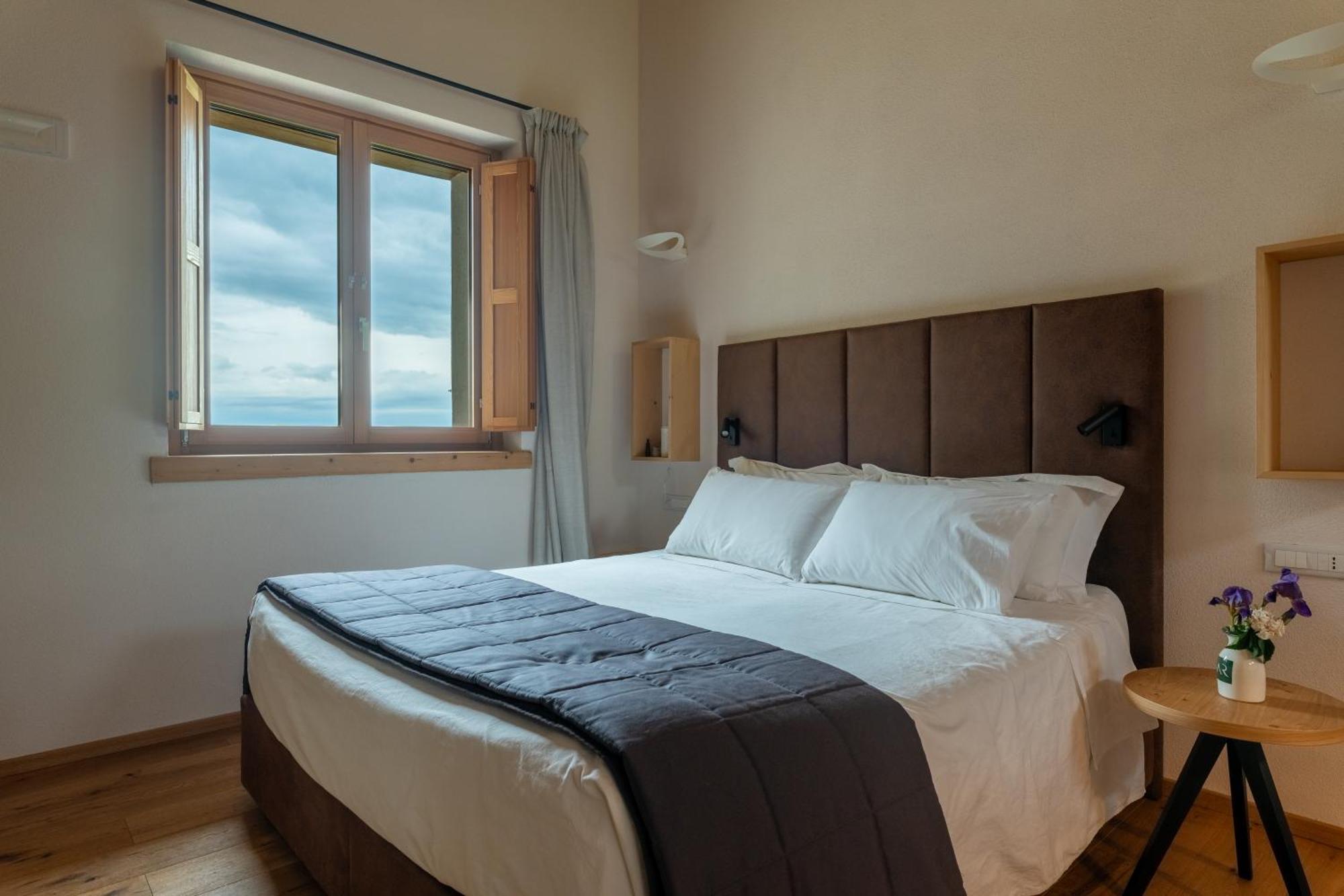 Aura Relais Hotel Urbino Exterior photo